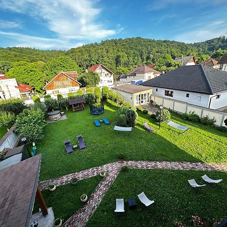 Emerald Residence Rîşnov Eksteriør billede