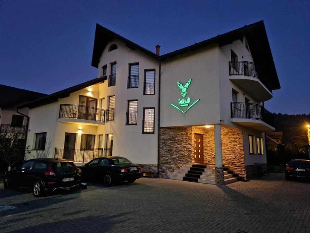 Emerald Residence Rîşnov Eksteriør billede