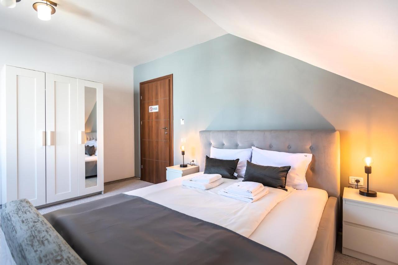 Emerald Residence Rîşnov Eksteriør billede