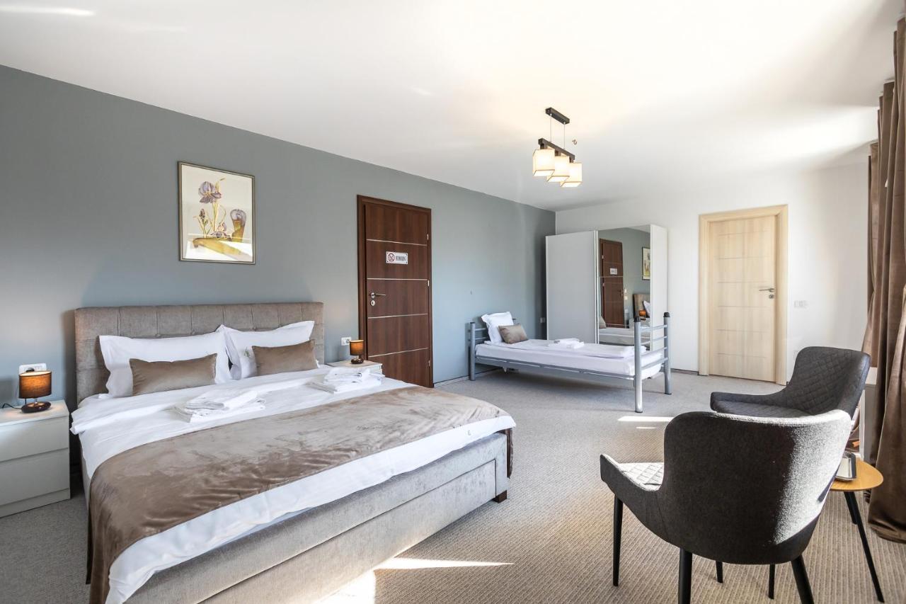 Emerald Residence Rîşnov Eksteriør billede