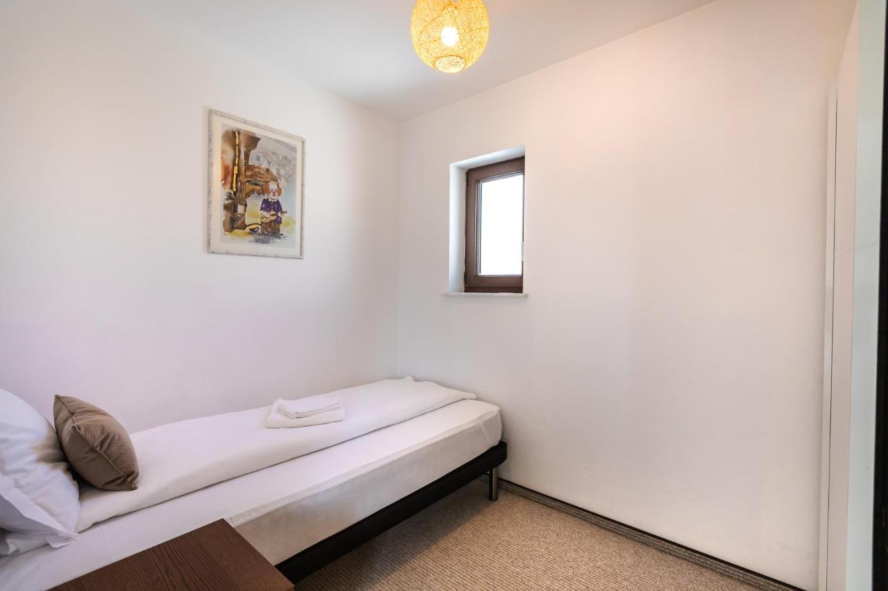 Emerald Residence Rîşnov Eksteriør billede