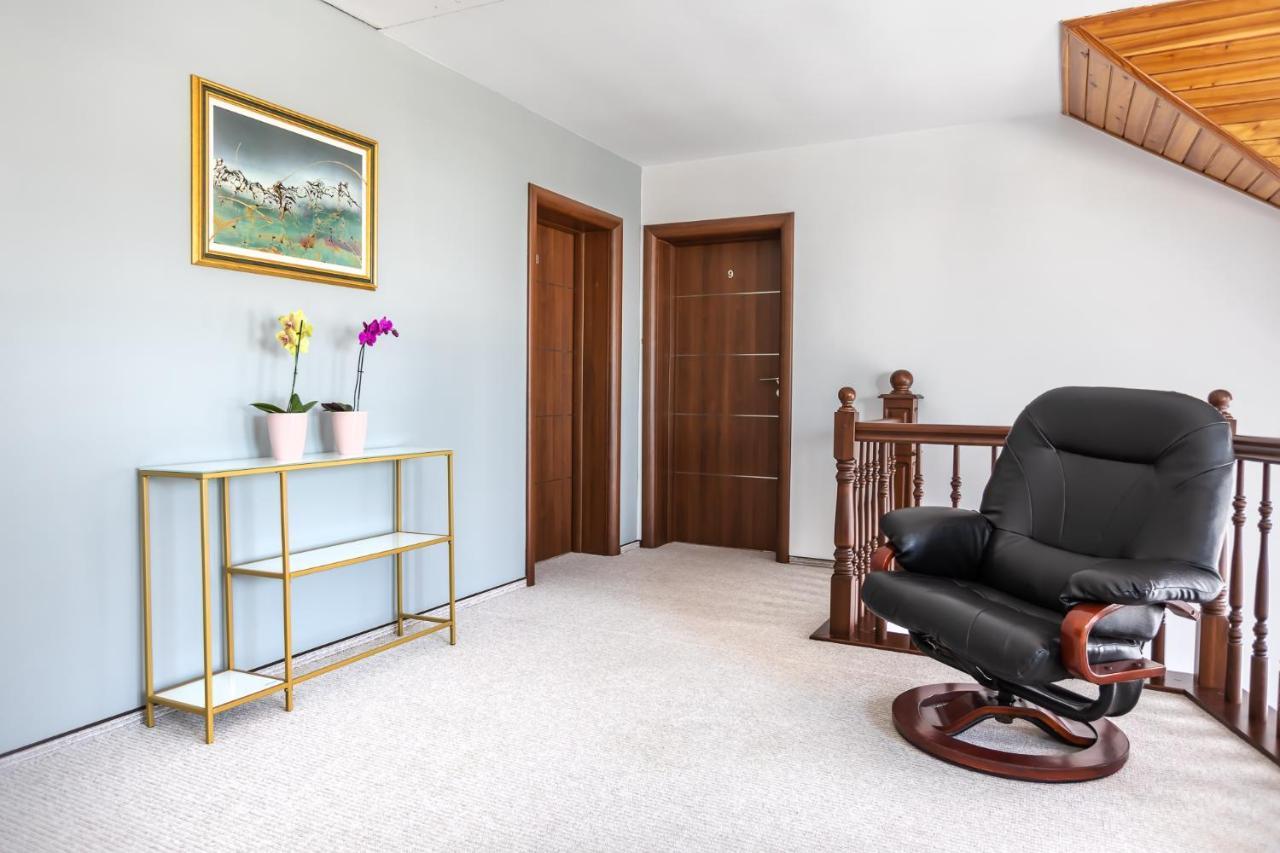 Emerald Residence Rîşnov Eksteriør billede