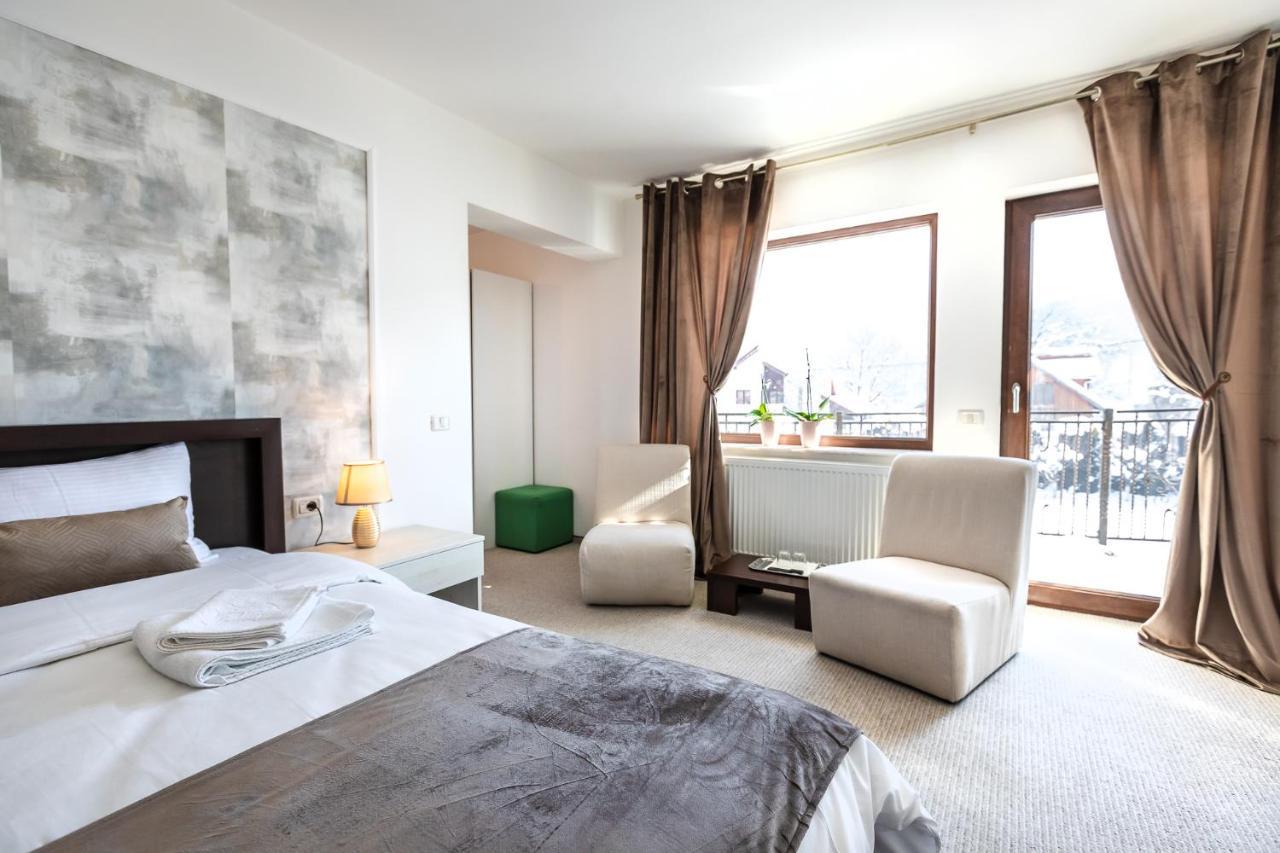 Emerald Residence Rîşnov Eksteriør billede