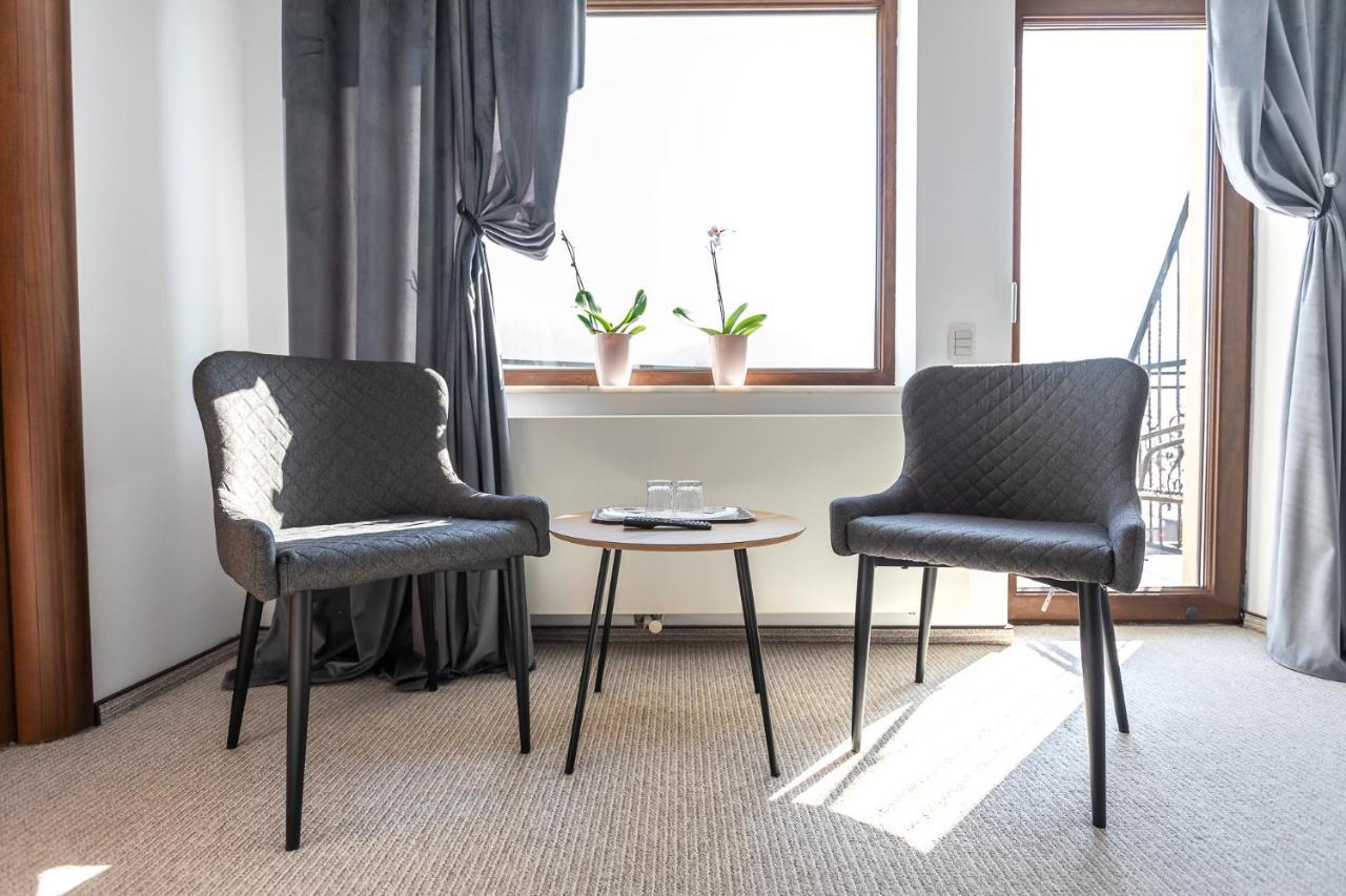 Emerald Residence Rîşnov Eksteriør billede