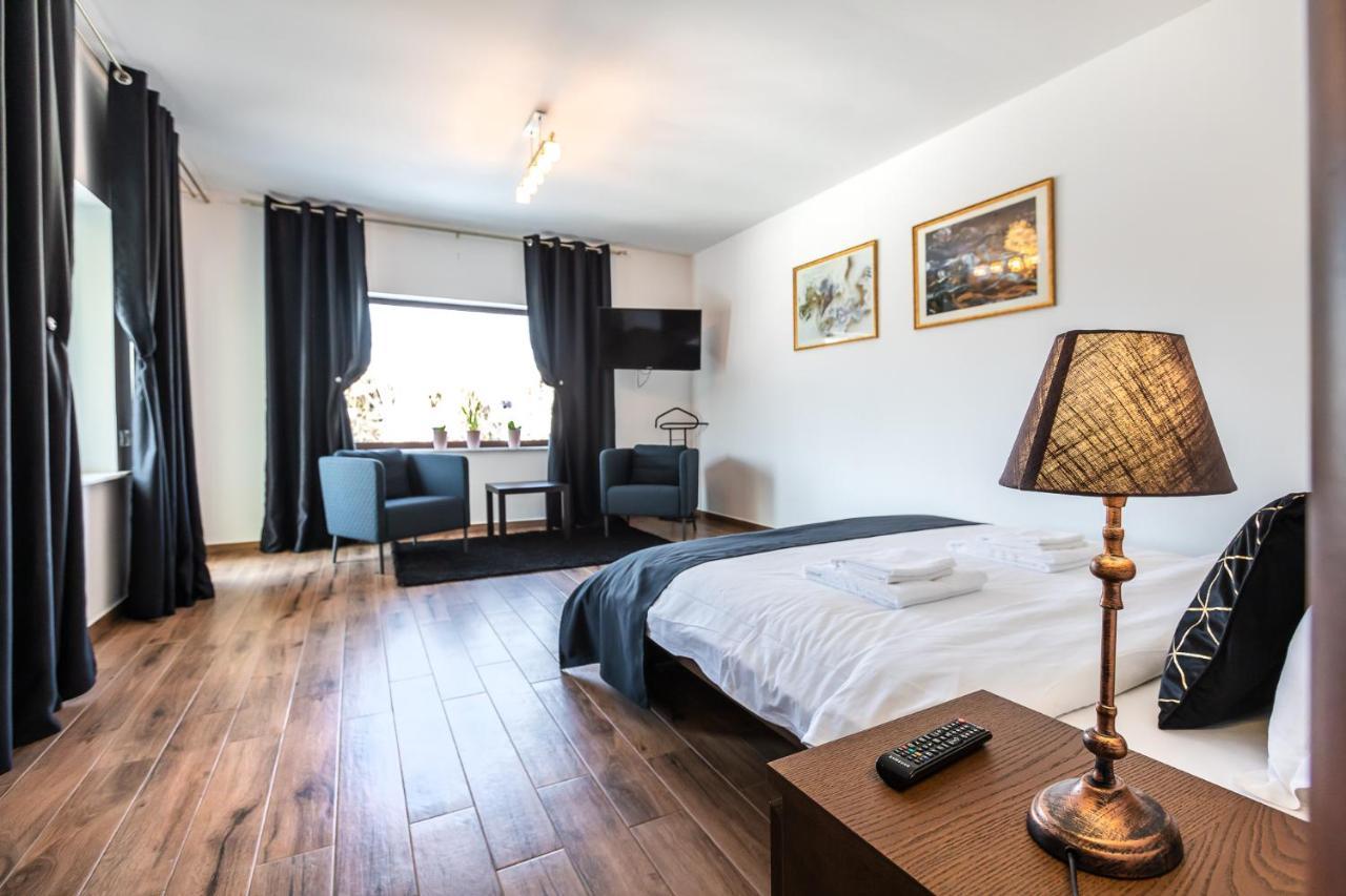 Emerald Residence Rîşnov Eksteriør billede