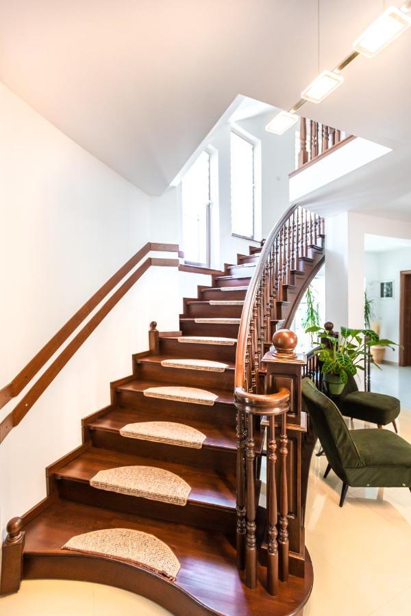 Emerald Residence Rîşnov Eksteriør billede