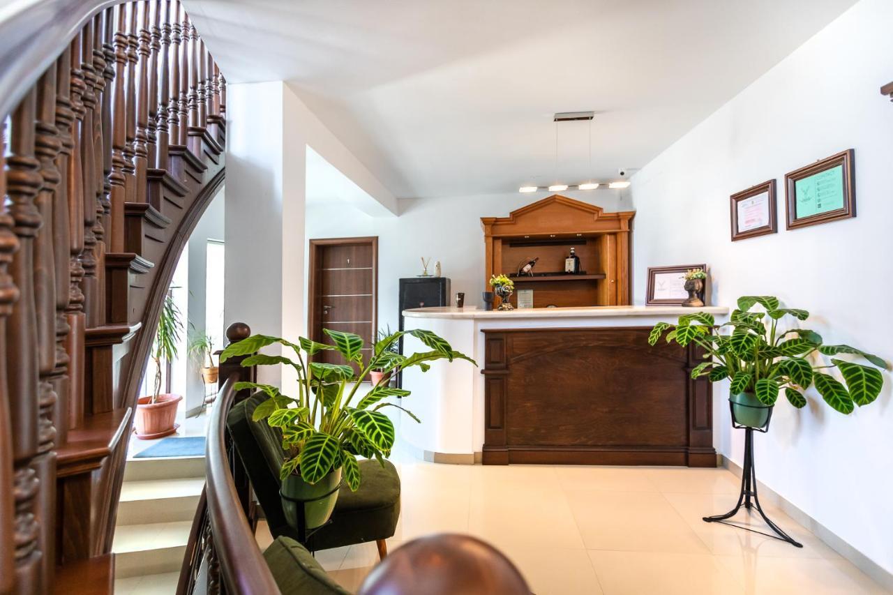 Emerald Residence Rîşnov Eksteriør billede