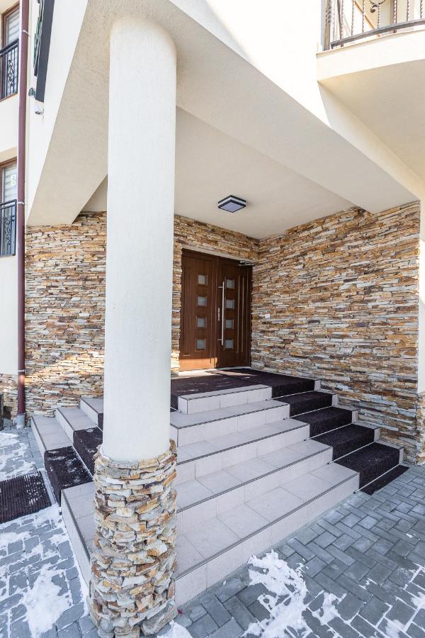 Emerald Residence Rîşnov Eksteriør billede