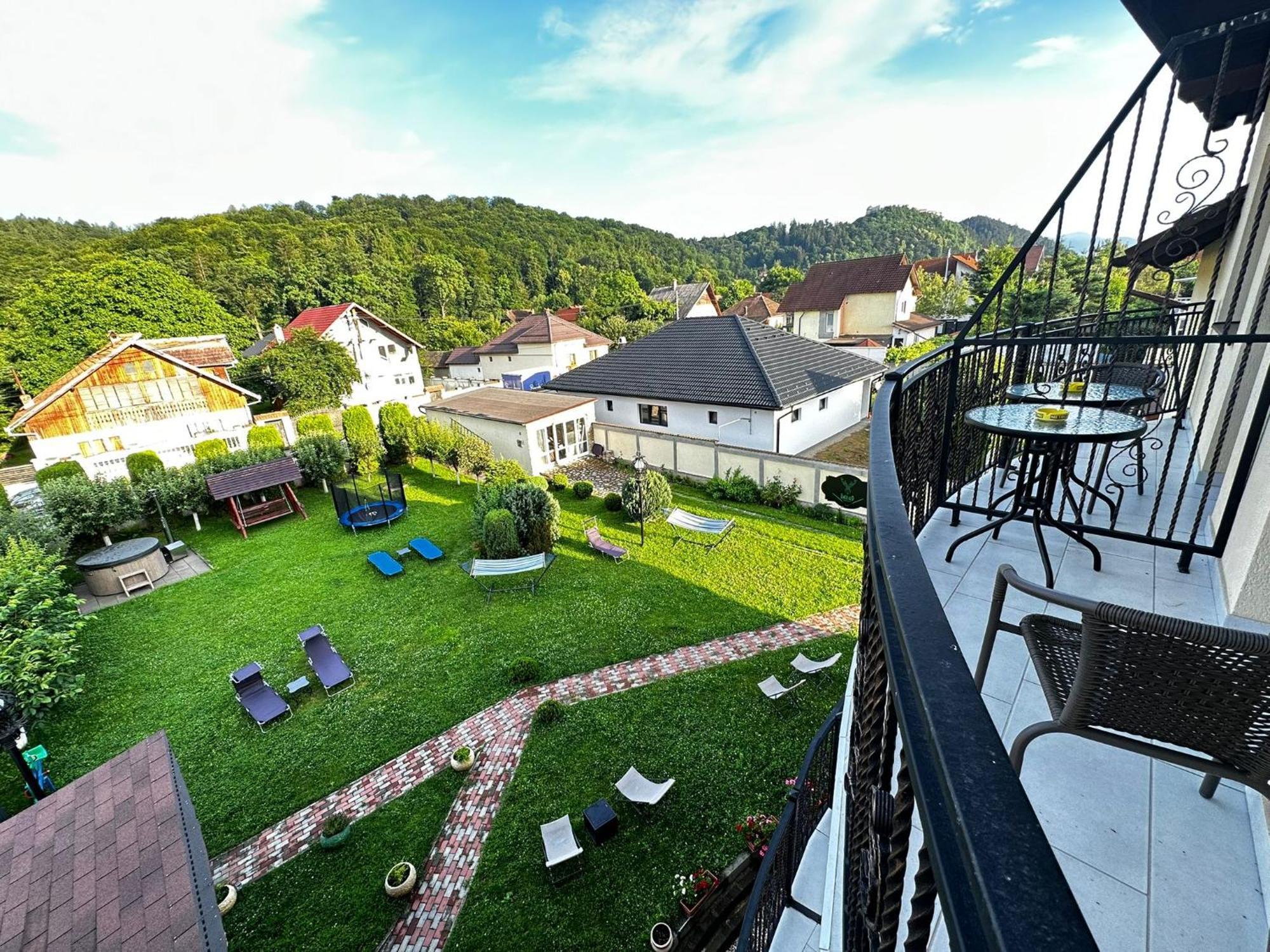 Emerald Residence Rîşnov Eksteriør billede